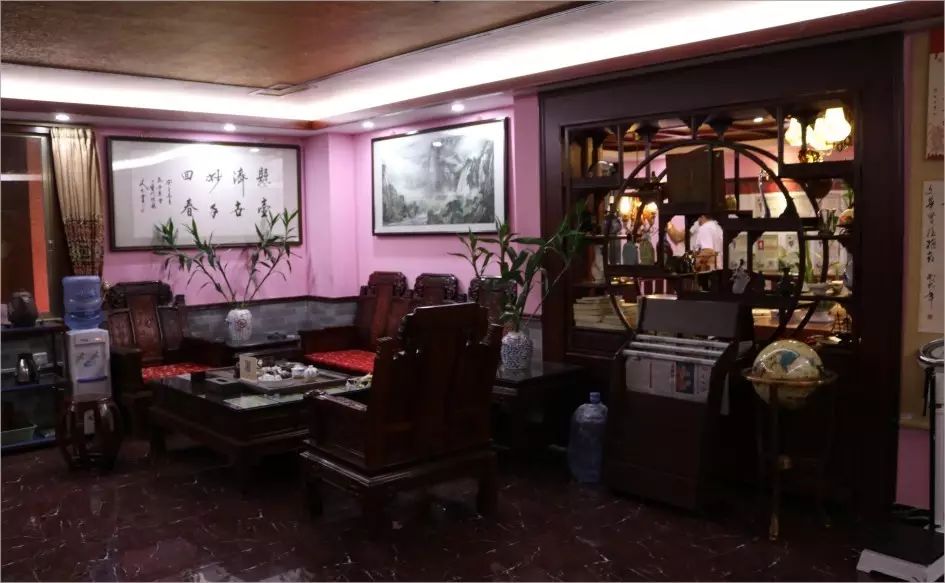 再三防夜醉，第一戒晨嗔
